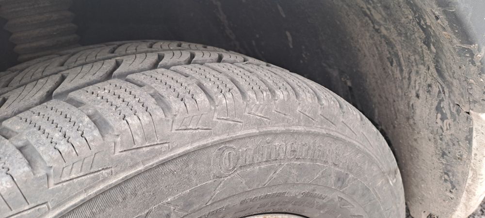 Джанти 16 бусови и гуми 235.65.16 ц