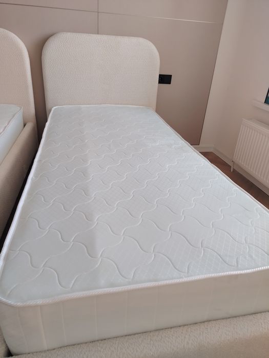 Продам кровать новые 90*200
