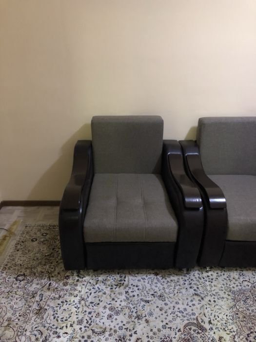 Продам Диван-кровать и креслом