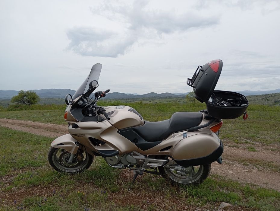Мотор Хонда Девил, Honda Deauville 650