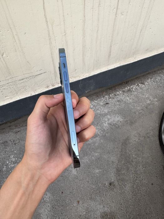 Iphone 12 pro blue