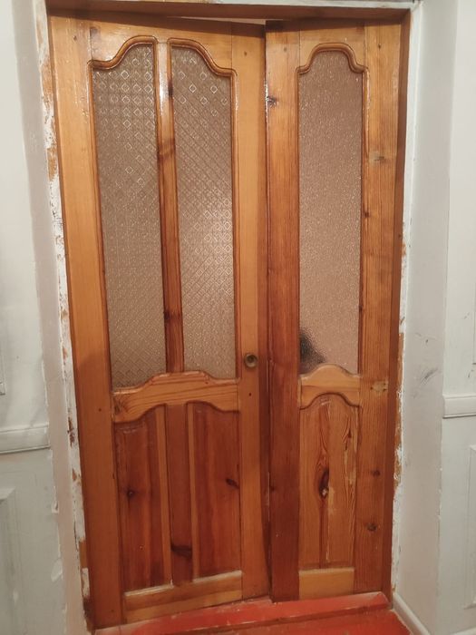 Есік сатылады. Жақсы жағдайда