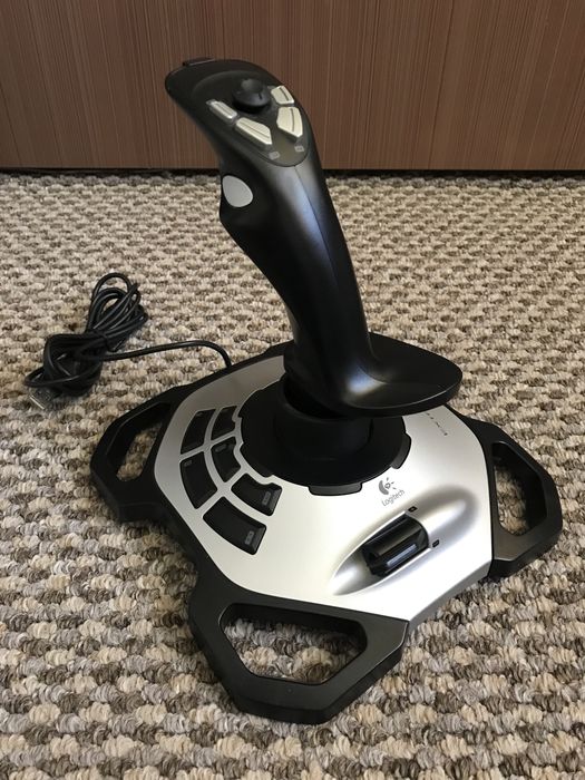 Новый джойстик Logitech Extreme 3D PRO