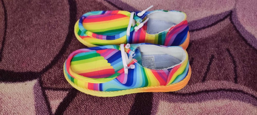 Сладурски детски обувки