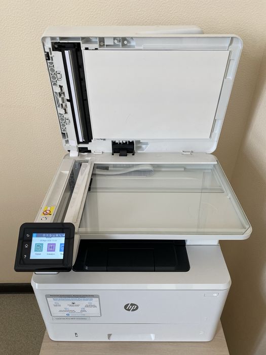 Принтер МФУ HP LaserJet Pro MFP 4103 fdw (почти новый)