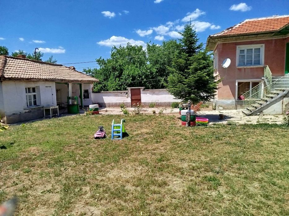 Продава се Къща в Хисаря - 61 кв.м за 984 €/кв.м - Снимка #1