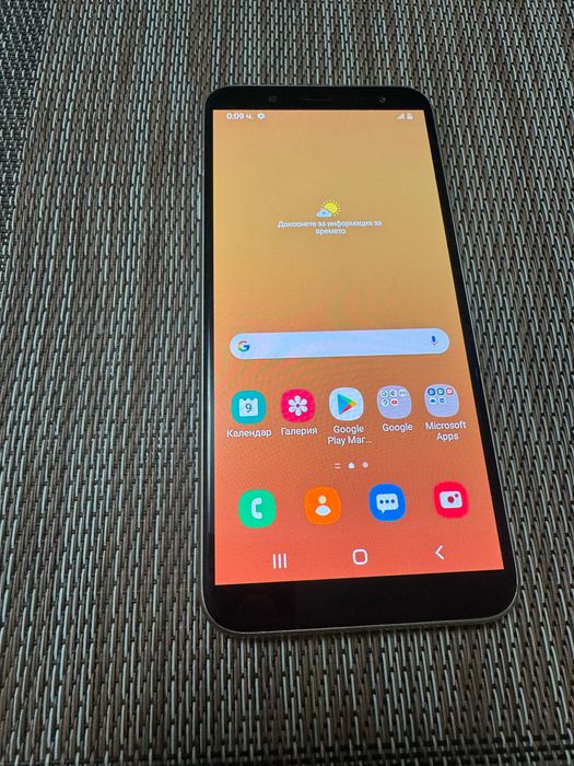 Телефон Samsung Galaxy J6 Gold