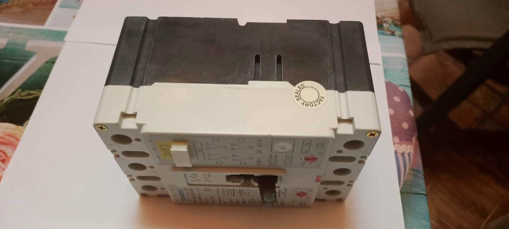Contactor industrial Siemens 600 vcc sau 690 vca ca nou
