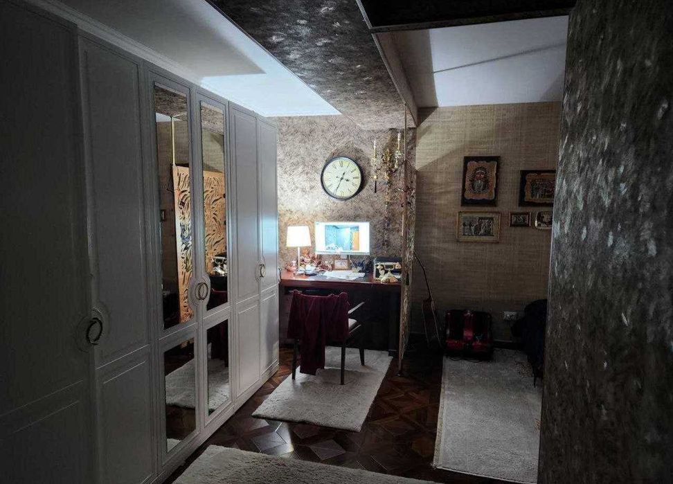 Евро 4х-ком   2-Этаж  Ц-5   площадь 90м2