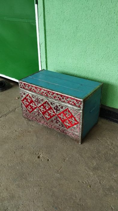 Продам диван в хорошем состоянии