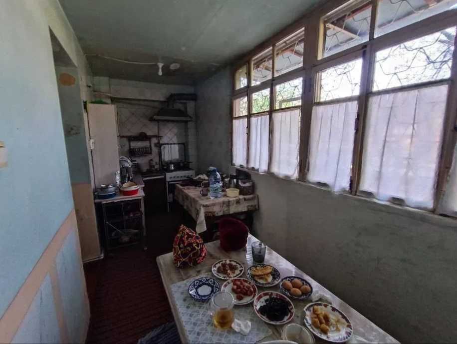 Ц-15 м-в Жангох ул.А.Кадирий и Абая рядом Агро Банк ,Корзинка 3/1/4