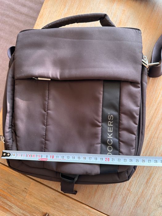 Мъжка чантичка на Dockers