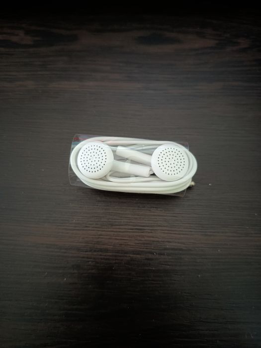 нови слушалки различни видове