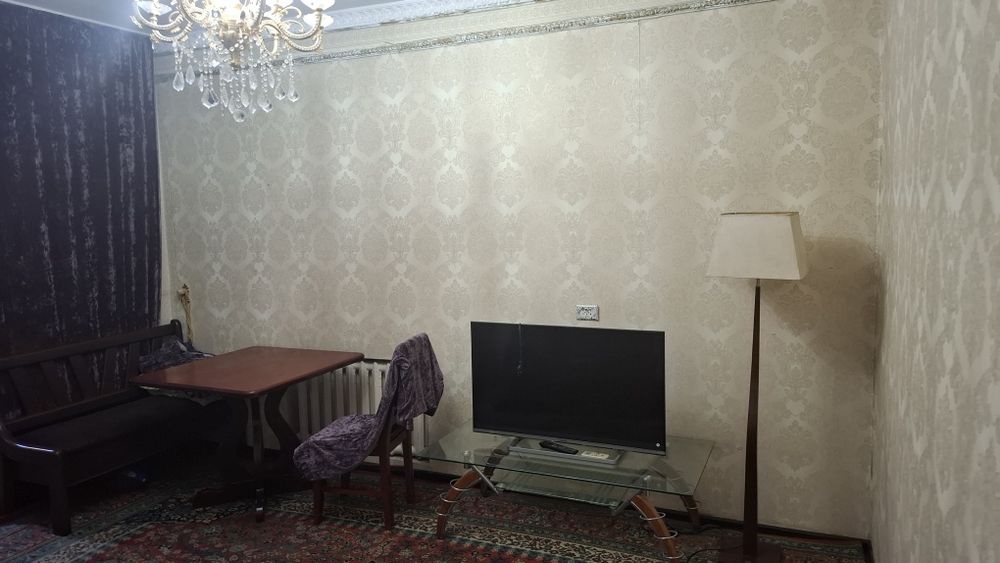Напротив Паркентского базара. 3 комнаты