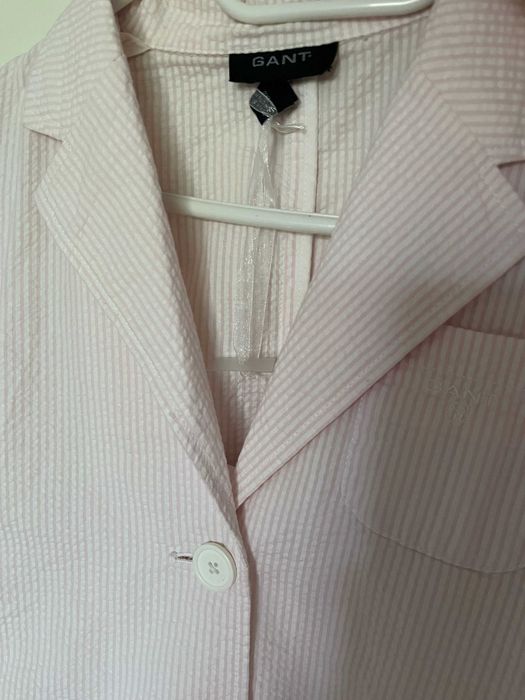 Розово сако GANT - лятна колекция