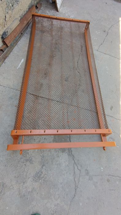 Железная кровать