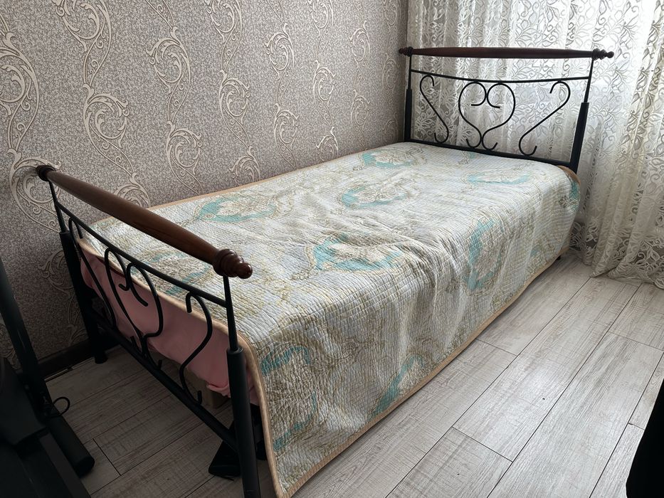 Кровать в отличном состоянии