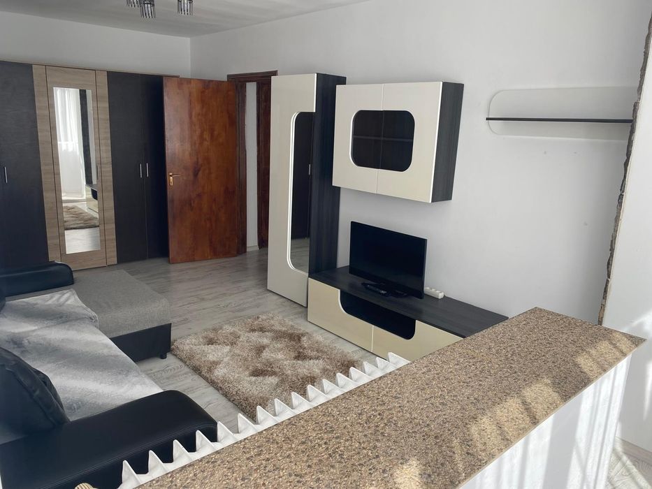 Închiriez apartament 2 camere — fotografia 1