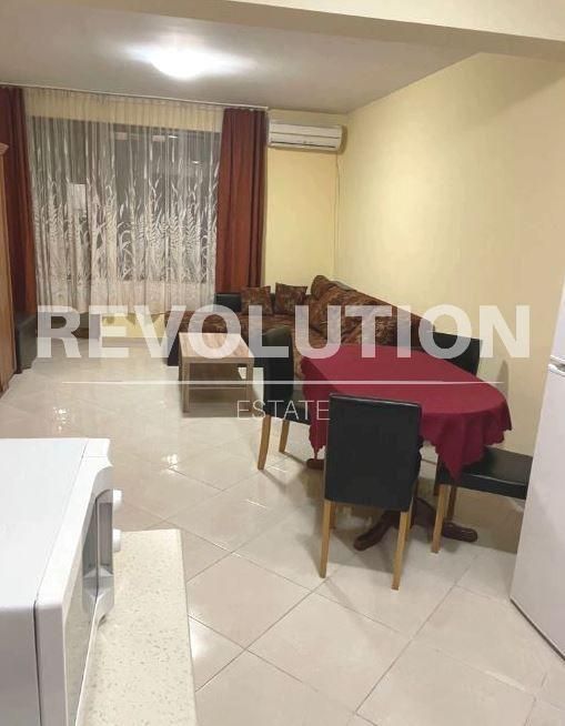 Дава се под наем Двустаен апартамент в Варна, ХЕИ - 70 кв.м за 448.8 € - Снимка #1