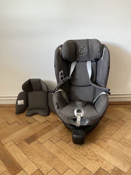 Scaun auto Cybex Sirona Z i-Size + bază Z, rotativ 360°, de la naștere