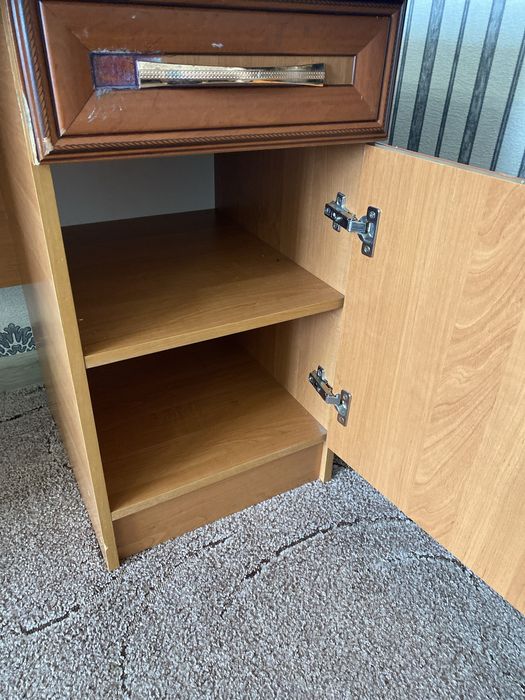 Продам письменный стол