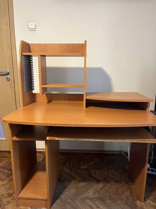 Birou clasic calculator