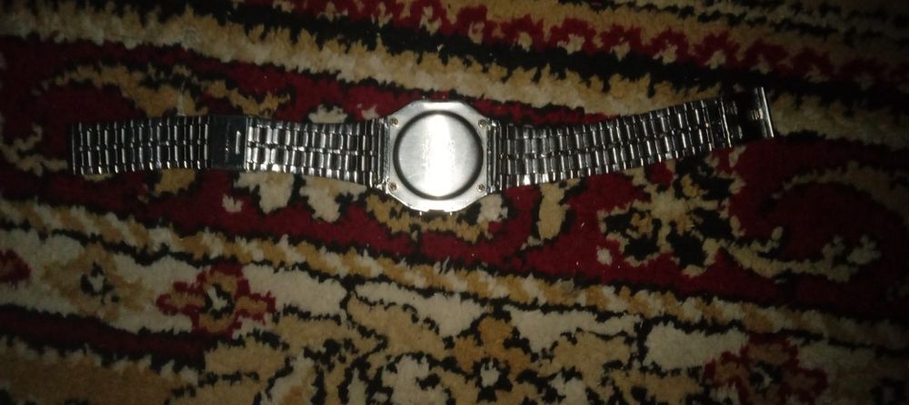 Мужские часы железные