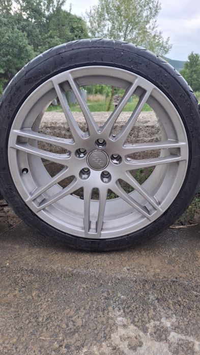 Roți originale Audi R19 într-o stare foarte bună!