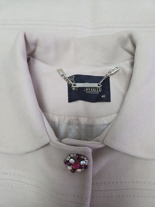 Продам стильное укороченное пальто