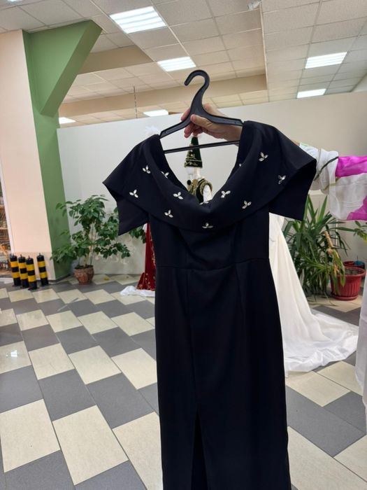 Платья вечерние на продажу