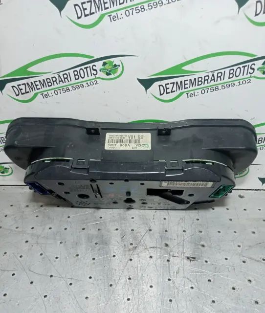 Ceasuri bord / CU PUTINA DEFECT Volkswagen VW Passat 2001