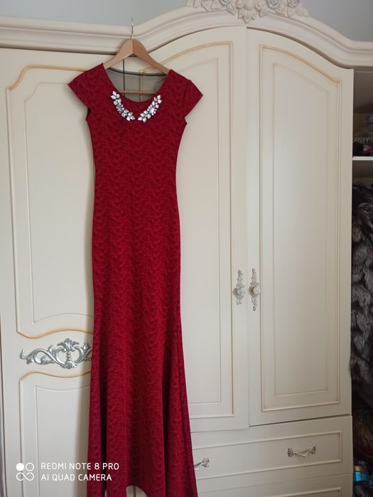 Шикарные платья стразы