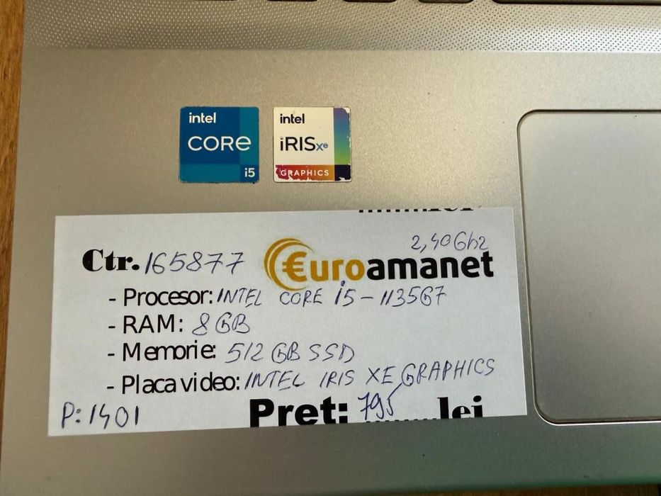 Laptop ASUS VivoBook 17 X712EA cu procesor Intel(R) Core(TM) -A-