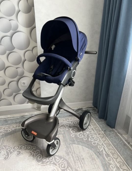 Продам коляску Stokke V4 с люлькой