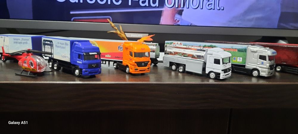 Modele miniatura camioane, remorci semiremorci