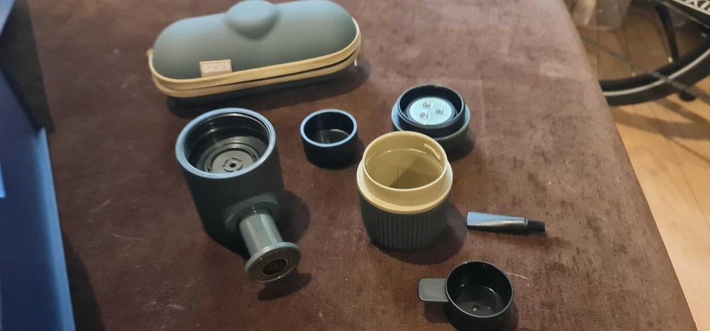 Vand WACACO Nanopresso Editie Dark Grey + prosop + Cuppino NOU