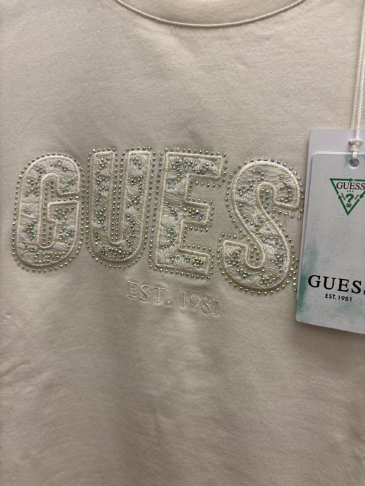 Teниска Guess нова