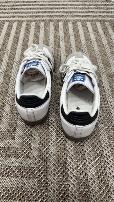 Срочно продам Adidas samba