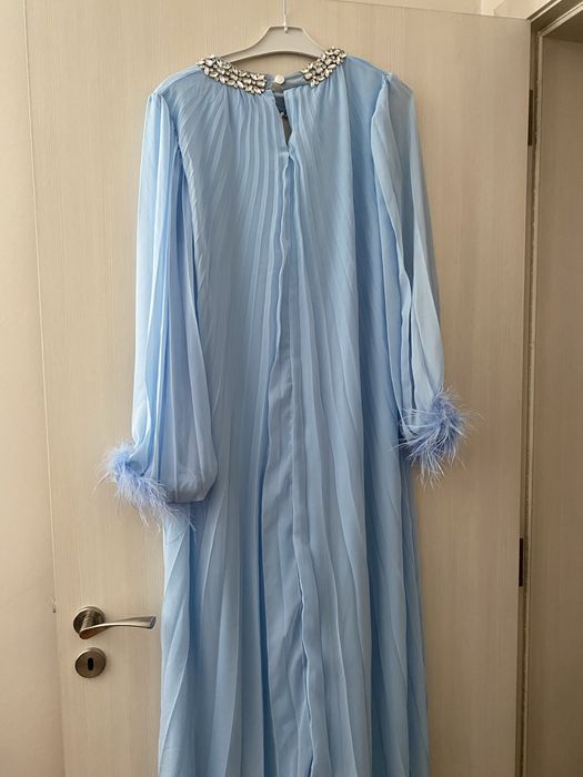 Светло синя рокля