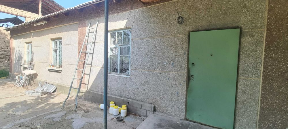 Продается Дом в Чирчике 5 соток + Ферма земля 6 соток.