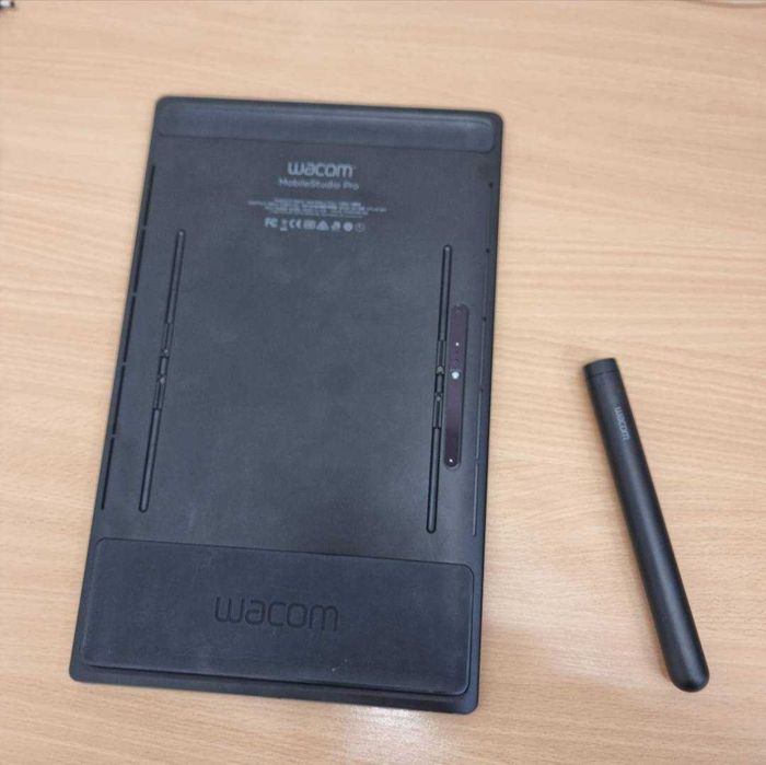 Професионален графичен таблет Wacom MobileStudio Pro 13 – като нов!
