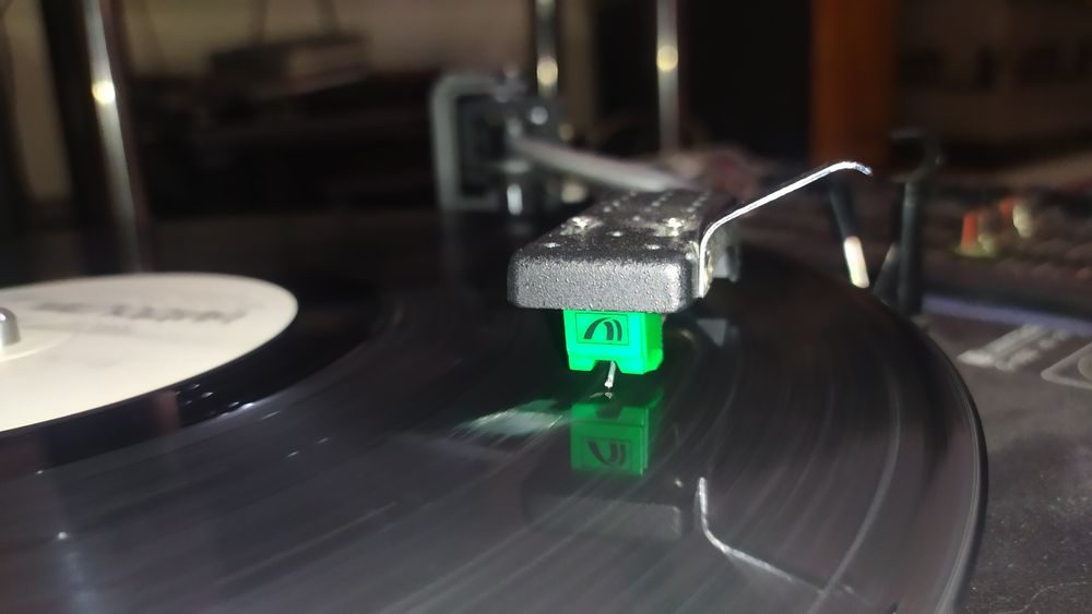 Продам винил Арктур 006 и 003 с акустикой Астра 110С