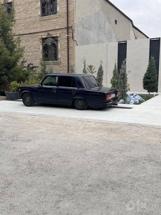 Vaz 2107 sotiladi