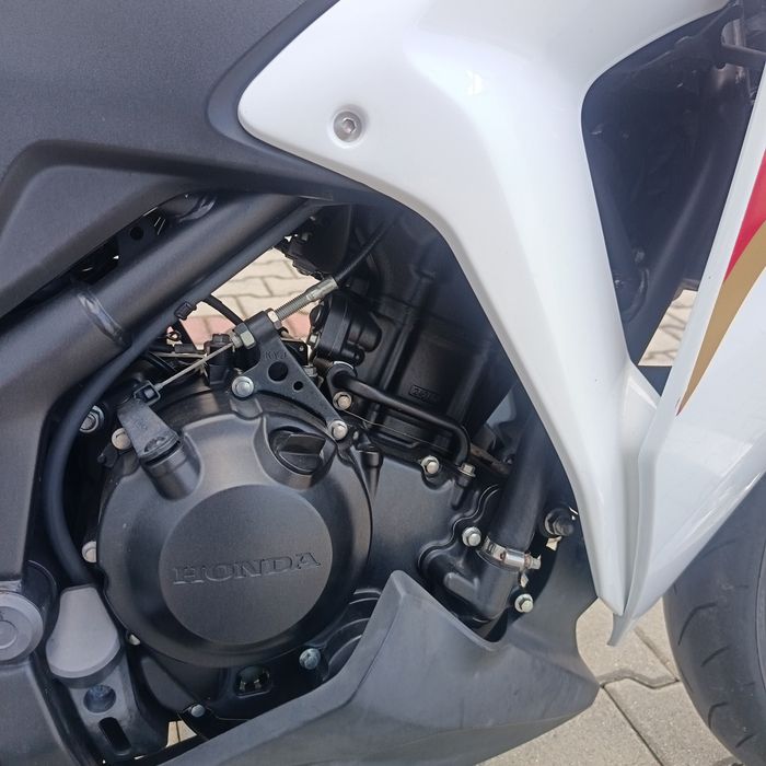 Honda cbr 250 R.