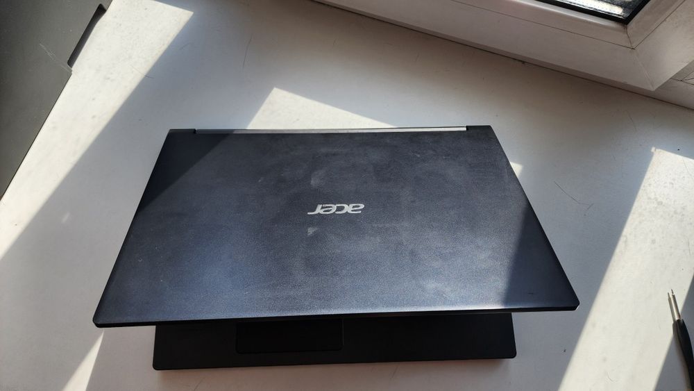 Ноутбук i5-10/gtx 1650
