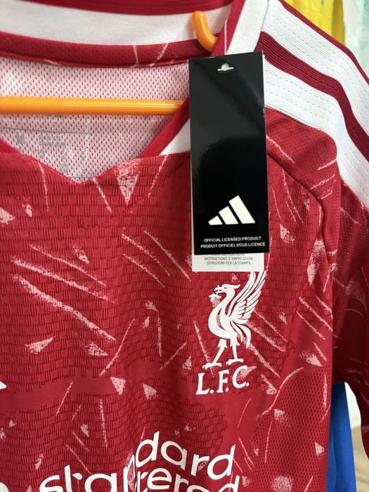 Tricou Liverpool cu Wirtz
