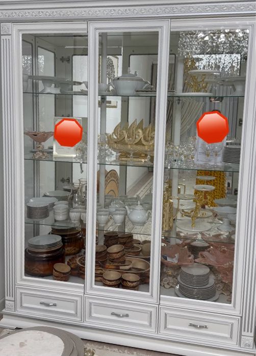 Продается сервант