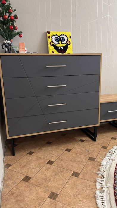 Продается комод с тумбами