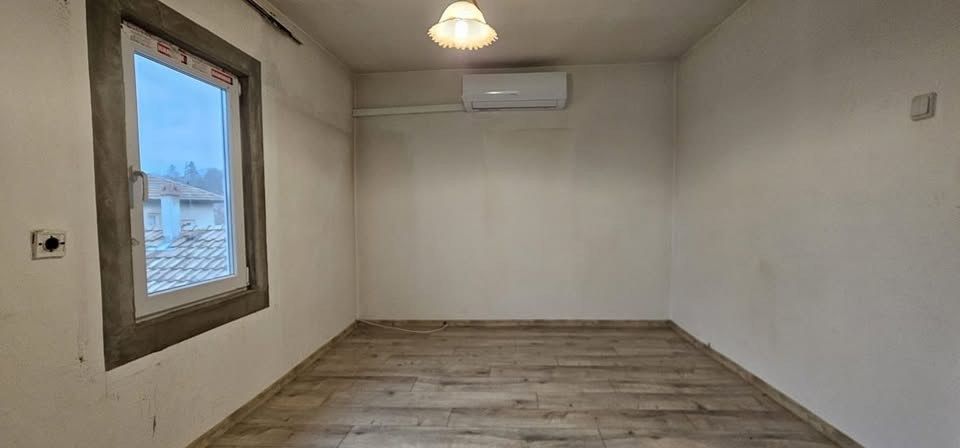 Продава се Къща в Елена - 61 кв.м за 1421 €/кв.м - Снимка #5