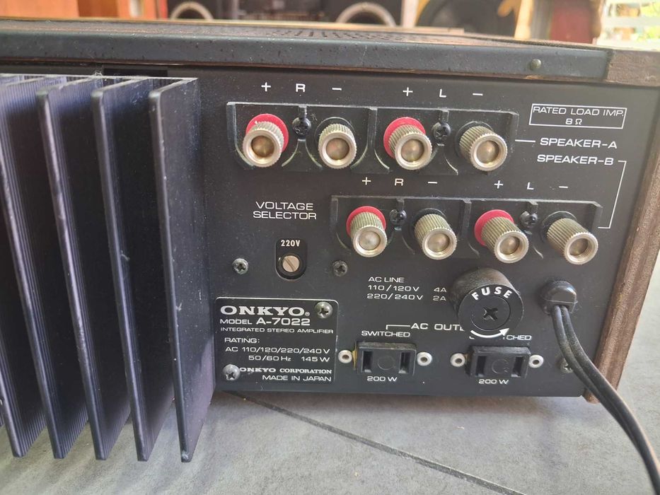 Onkyo A7022+T4055
